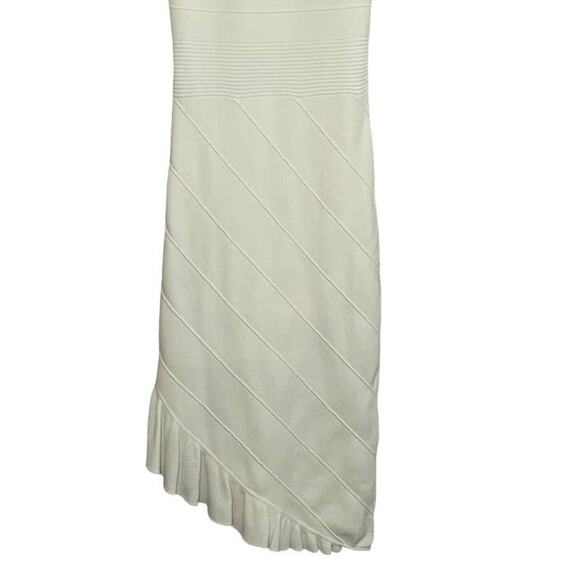 NWT Bebe White Bodycon Scalloped Neckline Mesh Ruffled Diagonal Bottom Dress XS - Picture 6 of 9